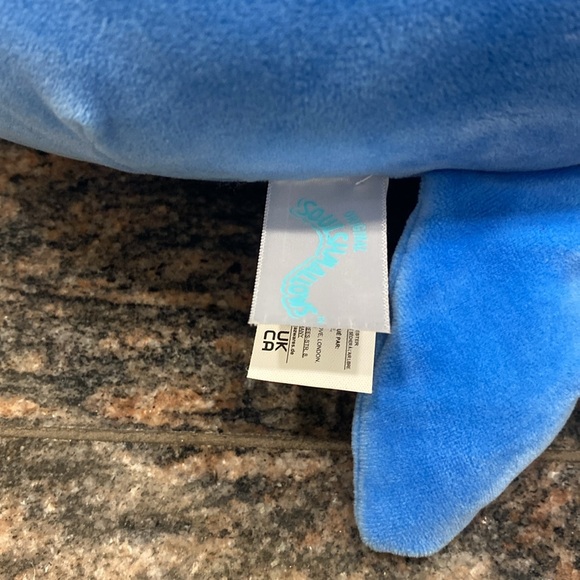 Squishmallows - Nitro Hammerhead Shark - 14” - Picture 3 of 5